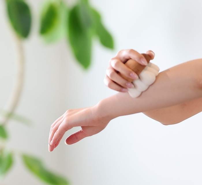 シルク ボディケアブラシ使用イメージ