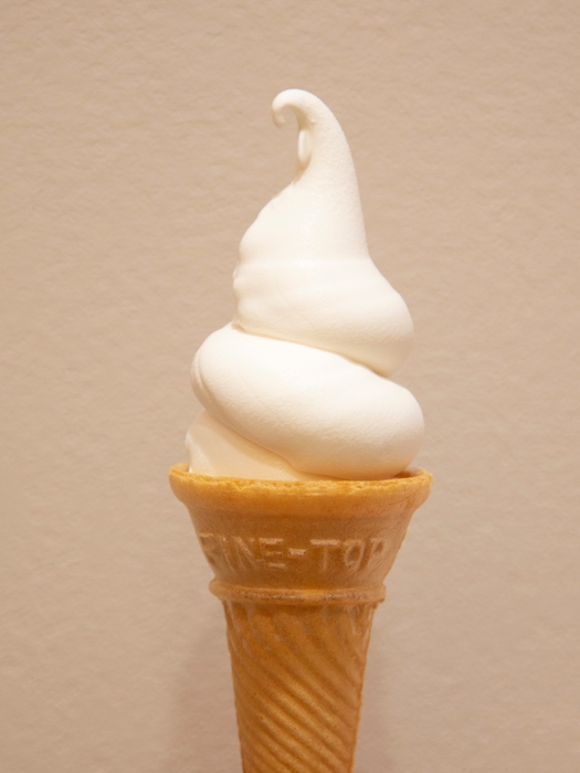 牛乳屋さんのソフトクリーム 250円(税込)