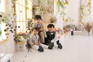 新作子どもドレスや衣装が100着以上！！ 「キッズフォトスタジオ チョコ」 ザ・トレス常滑店11月6日オープン！