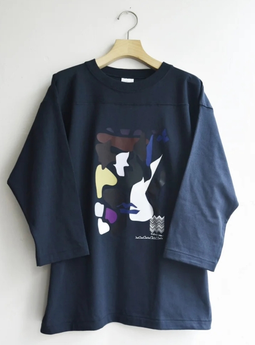 　BECOME・DRAW（ビカム　ドロー）top/navy ×monotone pallete