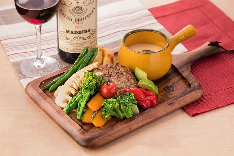 野彩畑ハンバーグステーキ~チーズフォンデュ風~/1,380円(税抜)