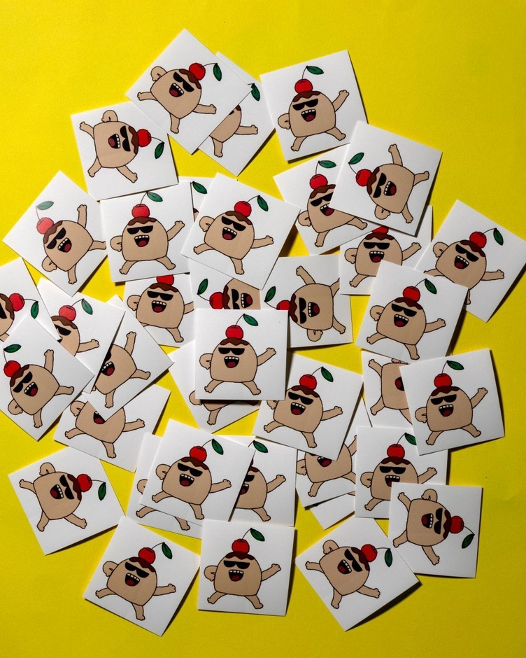 「バスボール」シール