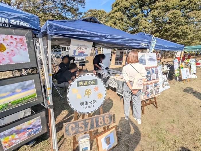 資料展示（過去開催の様子）