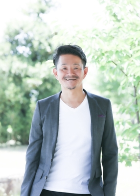 貢藤十六