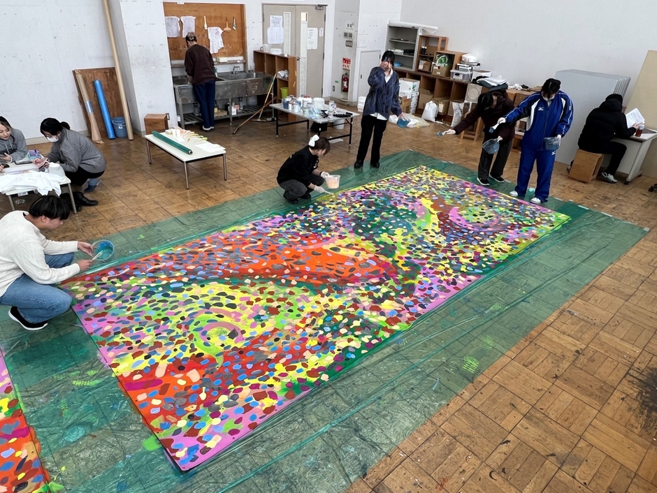 壁画の全体像が姿を現しました(芸術学部・五十嵐英之研究室提供)