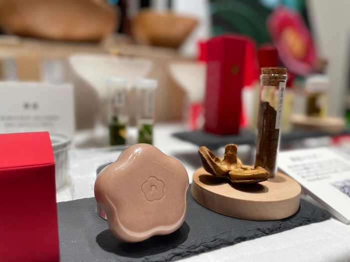 (左)椿酵母せっけん