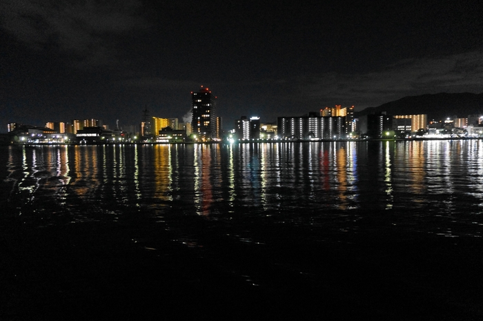 デッキから見える美しい夜景