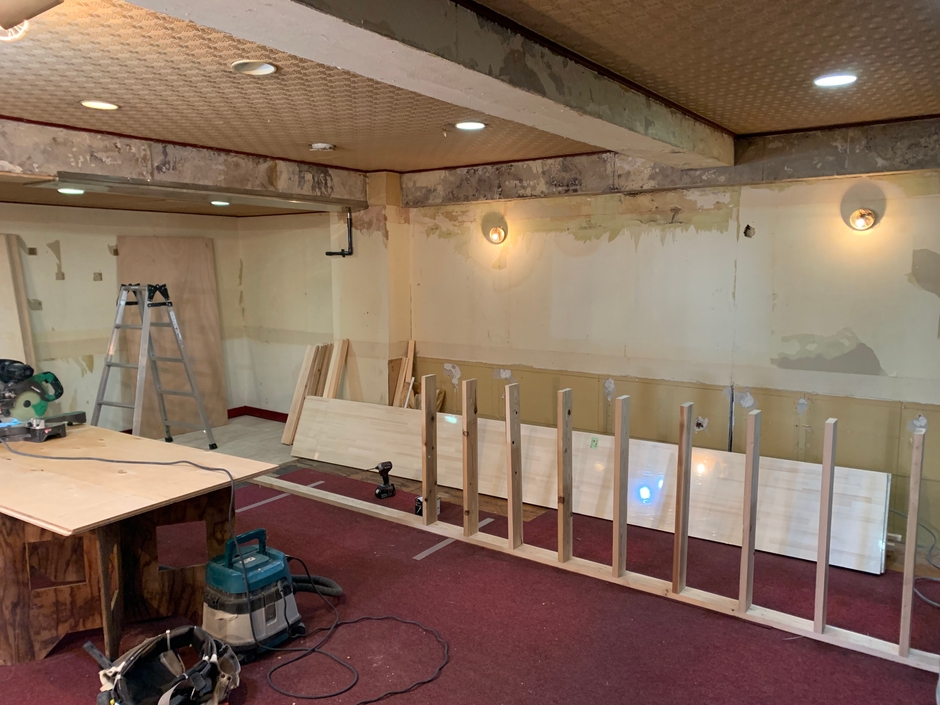 リノベーション中 店内