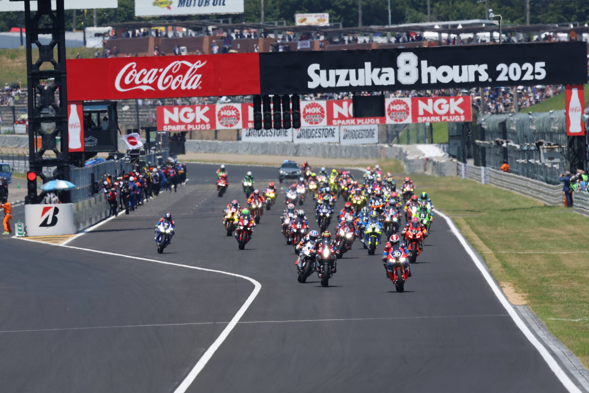 今年もやります、鈴鹿8耐！
全国無料で10時間ブチ抜き生中継！
「2026 FIM世界耐久選手権 “コカ・コーラ” 鈴鹿8時間耐久ロードレース 第47回大会」