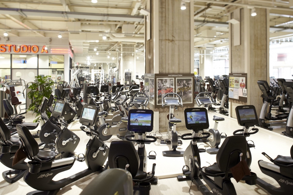 ジェクサー・フィットネスクラブ 赤羽 2