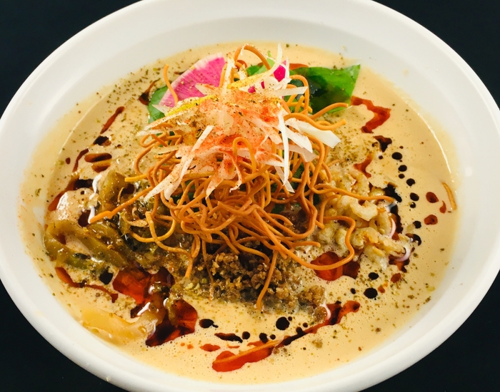 担々麺 830円(税込)