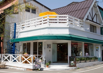 軽井沢のインテリアショップ「Resort Style」が高崎に移転　 最大60％オフのクリアランスセールを11月30日まで実施