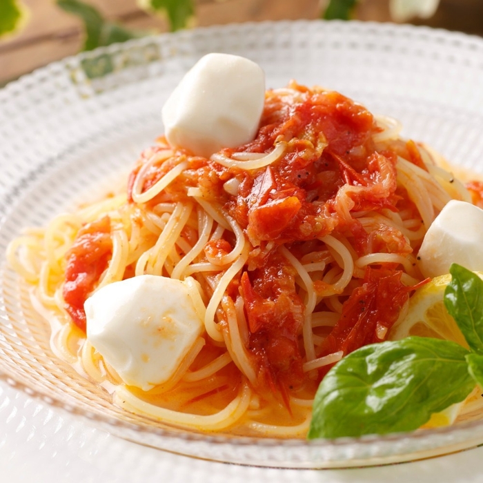 奥出雲高原トマトソース フレッシュモッツァレラチーズ添え&スパゲッティ