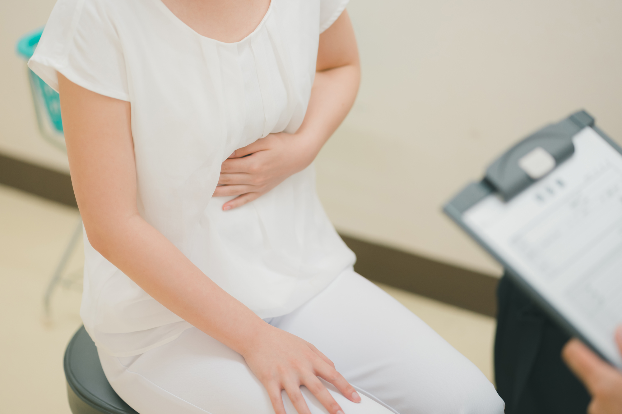 大正健康ナビ、8/20新着情報　 体からの大切なサインを見逃さないで！「みぞおちの痛み」を公開！