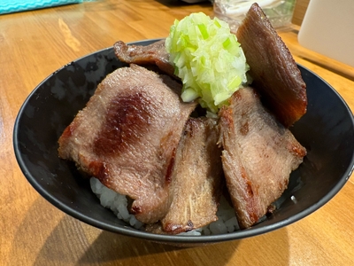 極厚舌先丼+ネギ塩ダレ