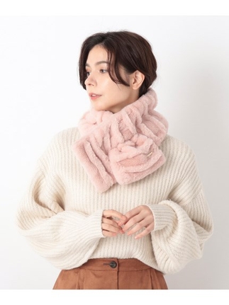 FURLA(フルラ)ファーマフラー 差し込み ファーティペット ロゴプレート付25-135-22003