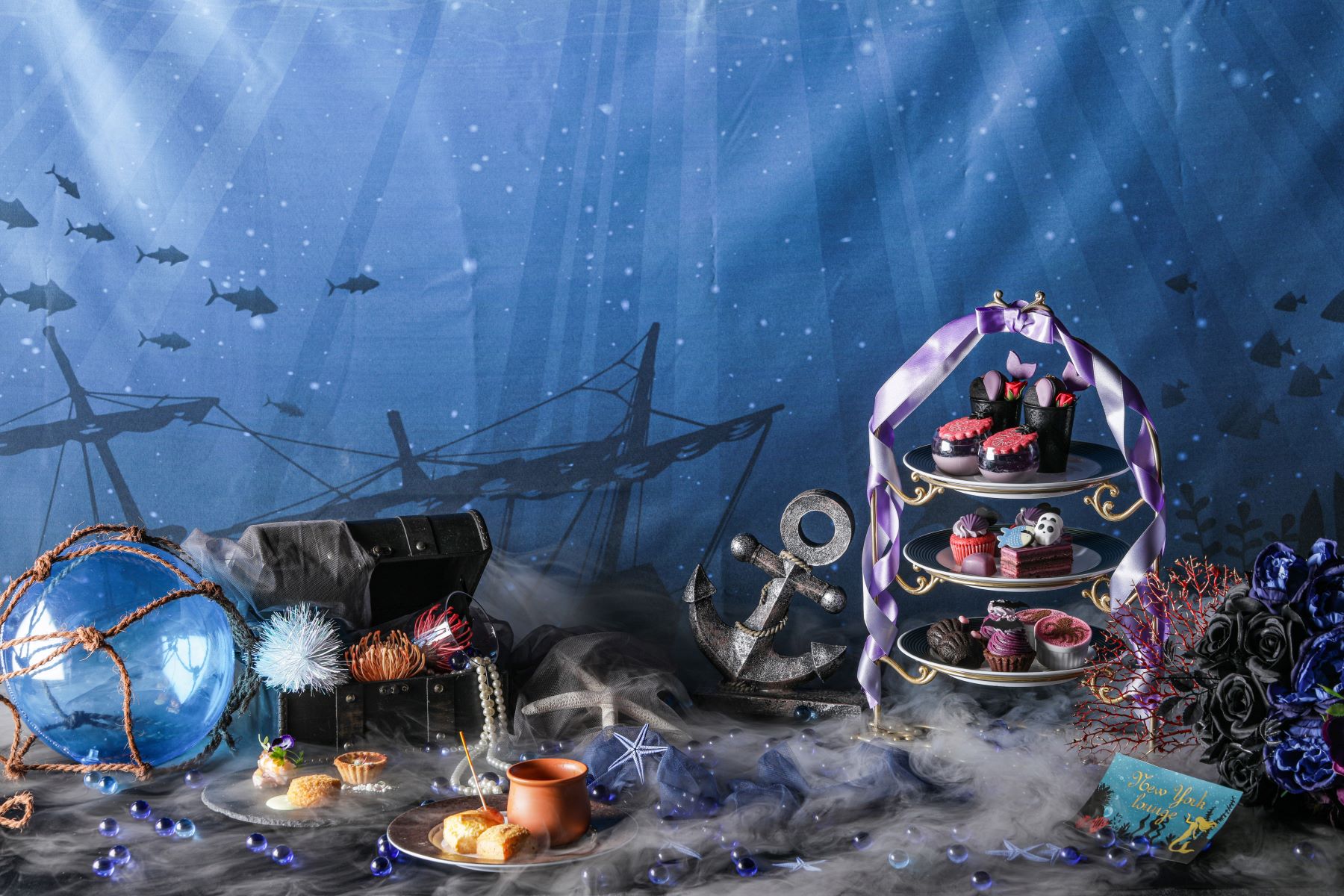 童話 人魚姫 の 海の魔女 がテーマ 海底に潜む 海の魔女 の世界 をバイオレットスイーツで 表現 ダークプリンセスアフタヌーンティー 囚われのマーメイド 販売 Newscast