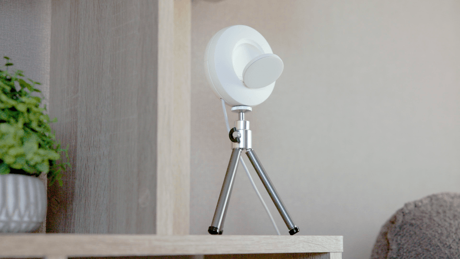 カメラ用三脚を使った設置