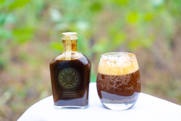 ヤーコンのクラフトコーラシロップ（BOTANICAL CRAFT COLA）