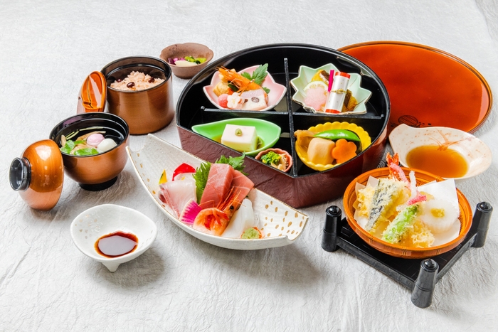 No.2 お祝い会席 5,832円