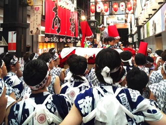 露天神社の夏祭りが3年ぶりの開催！打ち水から始まるソーシャルグッド体験！ 今年の夏は『五縁（ご縁）』でつながる曽根崎へリベンジ旅行！