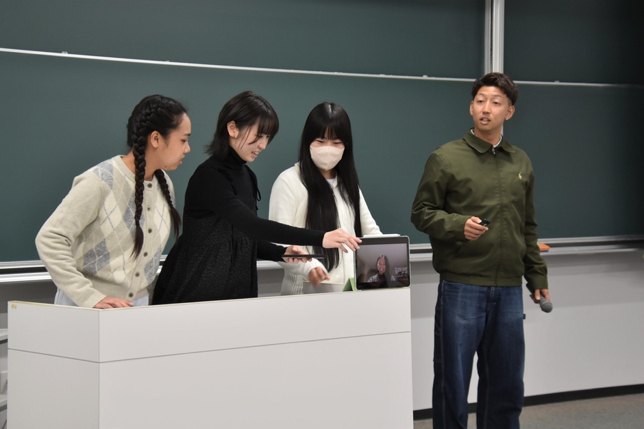 オンラインで発表も