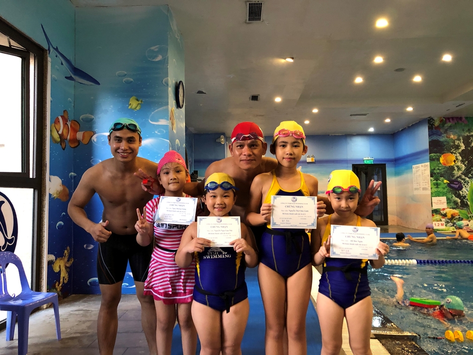 進級テストに合格した生徒たち