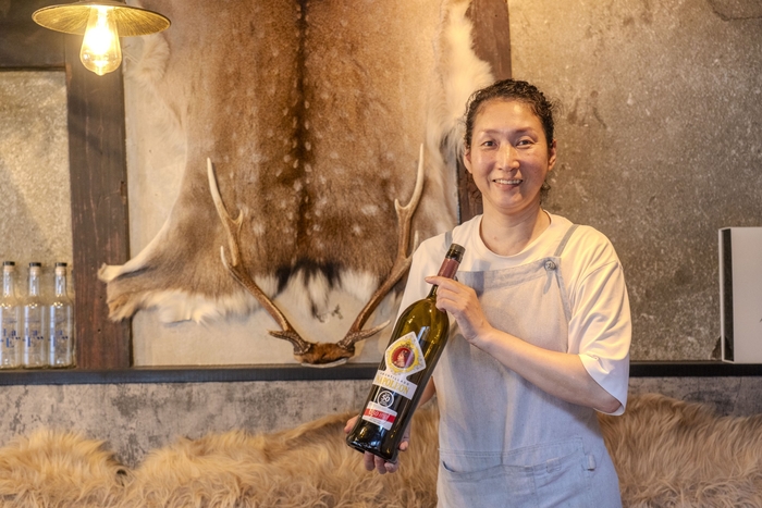 スペインバル「Palomino」のオーナー。都会でソムリエとして修行を積み、今は猟師もしながら畑で野菜も育てている