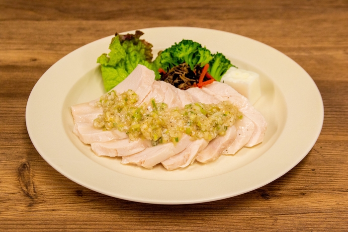野菜と果物とたんぱく_国産鶏ムネ肉のしっとりヘルシーチキン