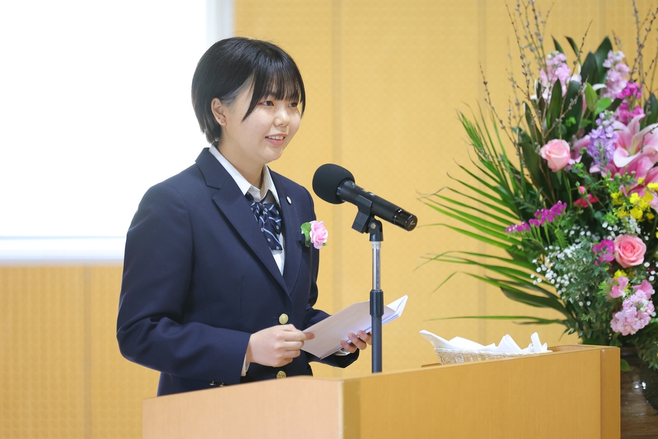 卒業生代表挨拶