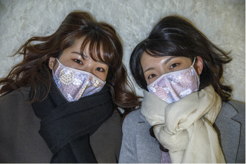 光に反応するマスクHIKALUS(2)