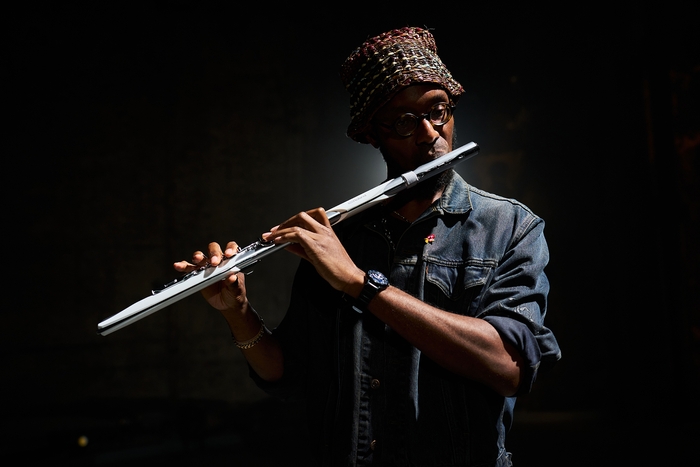 『Aerophone Brisa』 演奏イメージ (2)