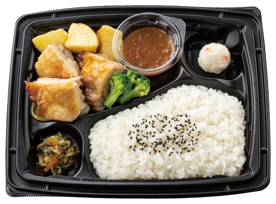 チキンステーキ弁当 (和風オニオンソース) 584円(税込630円)
