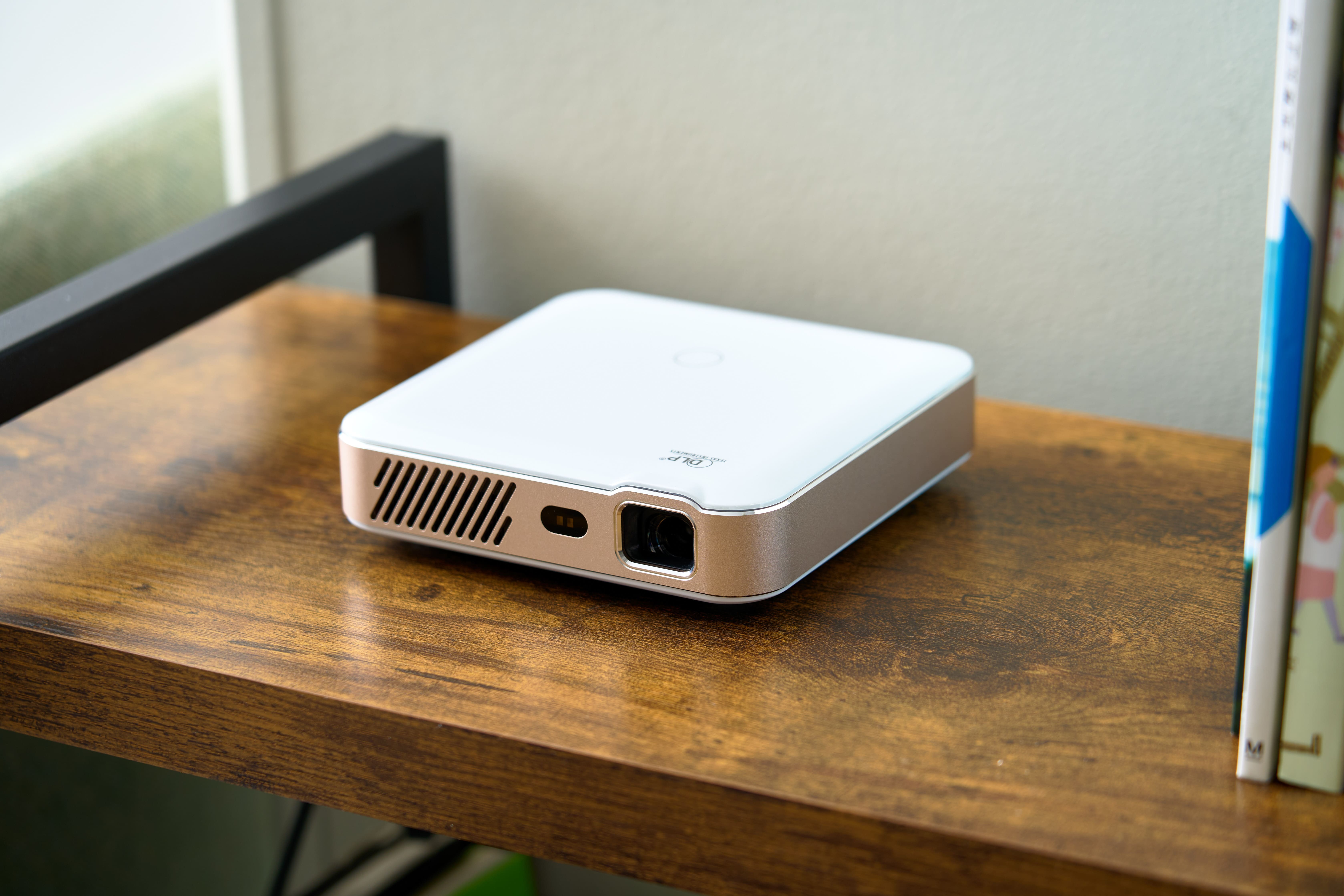 シャンパンゴールド