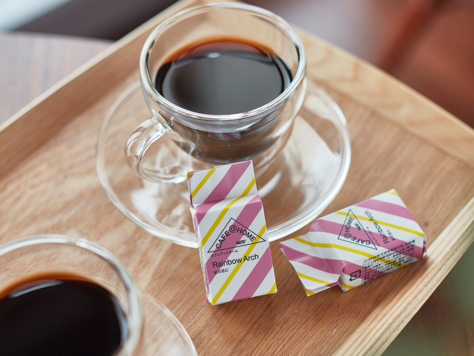『CAFE@HOME Rainbow Arch 虹の日に』260円(税込)