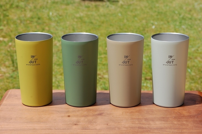 カラー4色展開です