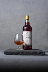 大阪「Touchez du bois」から、“熟成させる”ブランデーケーキが新登場。 「プレミアムブランデーケーキ」11月1日〜オンライン先行発売。 11月5日からは大丸東京店1階MVPスイーツに期間限定出店。限定バターサンドも登場。