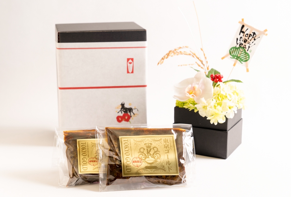 東京ゴールドカレーお正月用テーブルフラワーアレンジメントセット