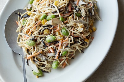 豆腐干、ひじき、ごぼうのデリ風サラダ