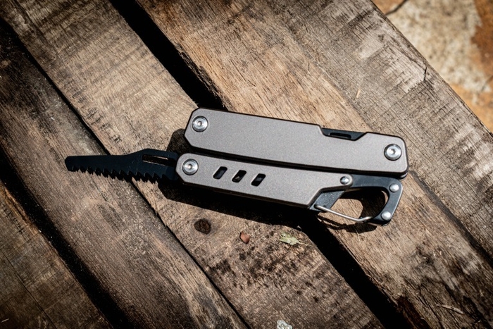 のこぎりもとても便利です