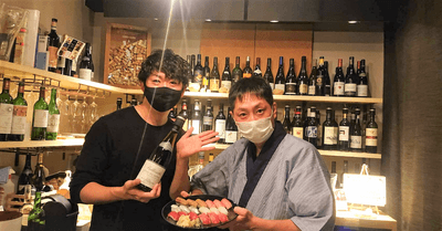 サラリーマン寿司職人の府金さん(右)とnomuno赤坂店店長の青木さん(左)　