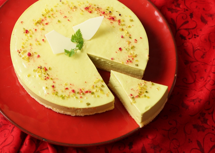 煌めくクリスマスツリー~ピスタチオのレアチーズケーキ