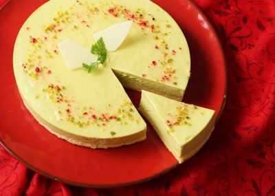 煌めくクリスマスツリー~ピスタチオのレアチーズケーキ