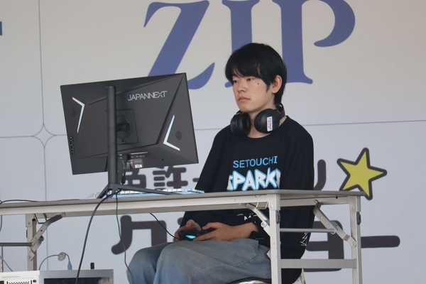 競技中の須藤選手