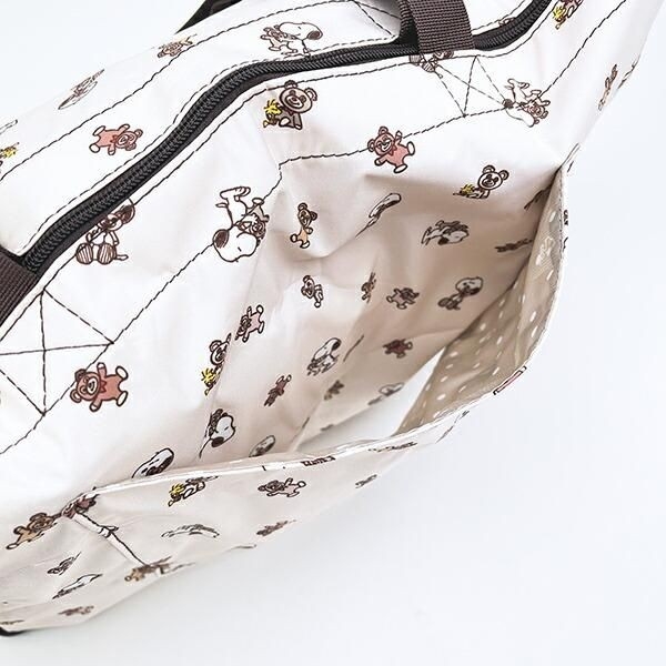 スヌーピーの折り畳みバッグ