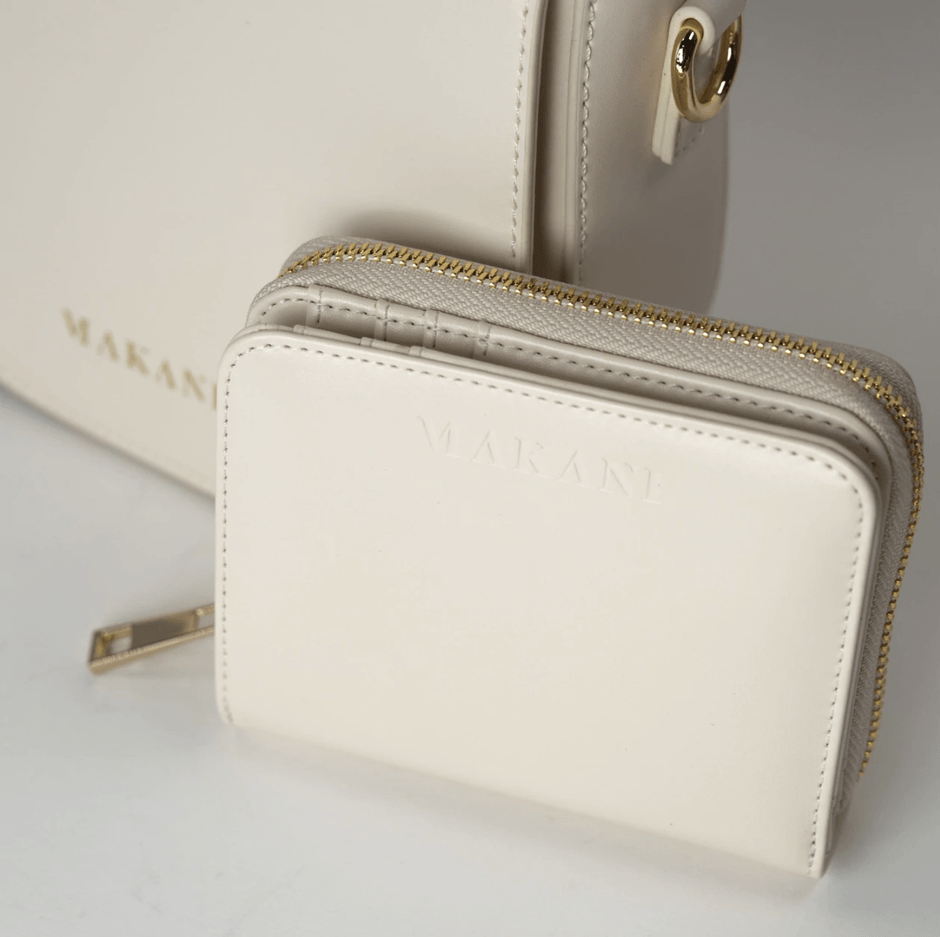 MAKANI　PUスムースレザーミニ財布　12,100円(税込)