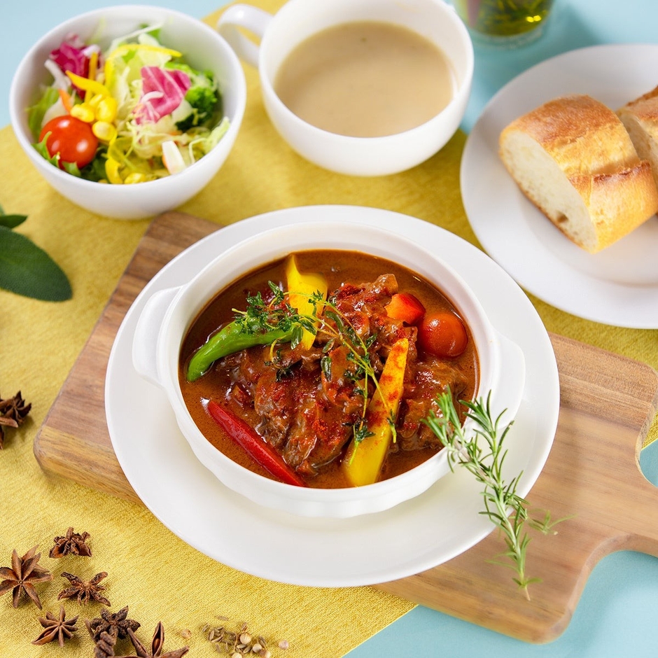 スパイス香るグヤーシュ