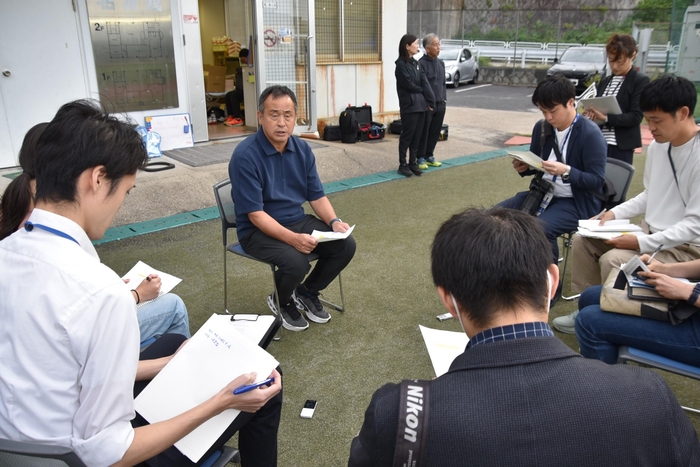 メディア6社が参加