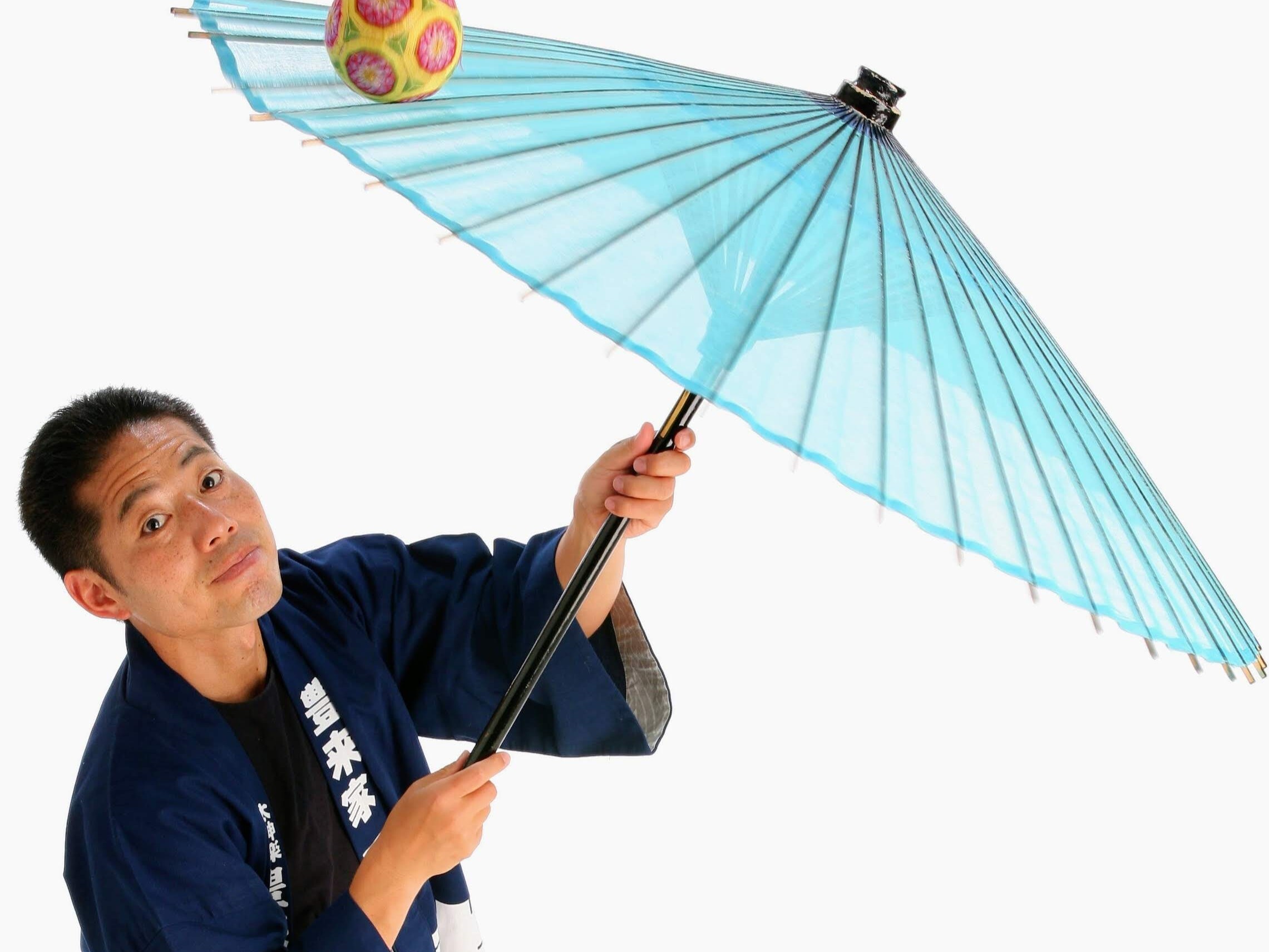 太神楽曲芸師・豊来家一輝氏