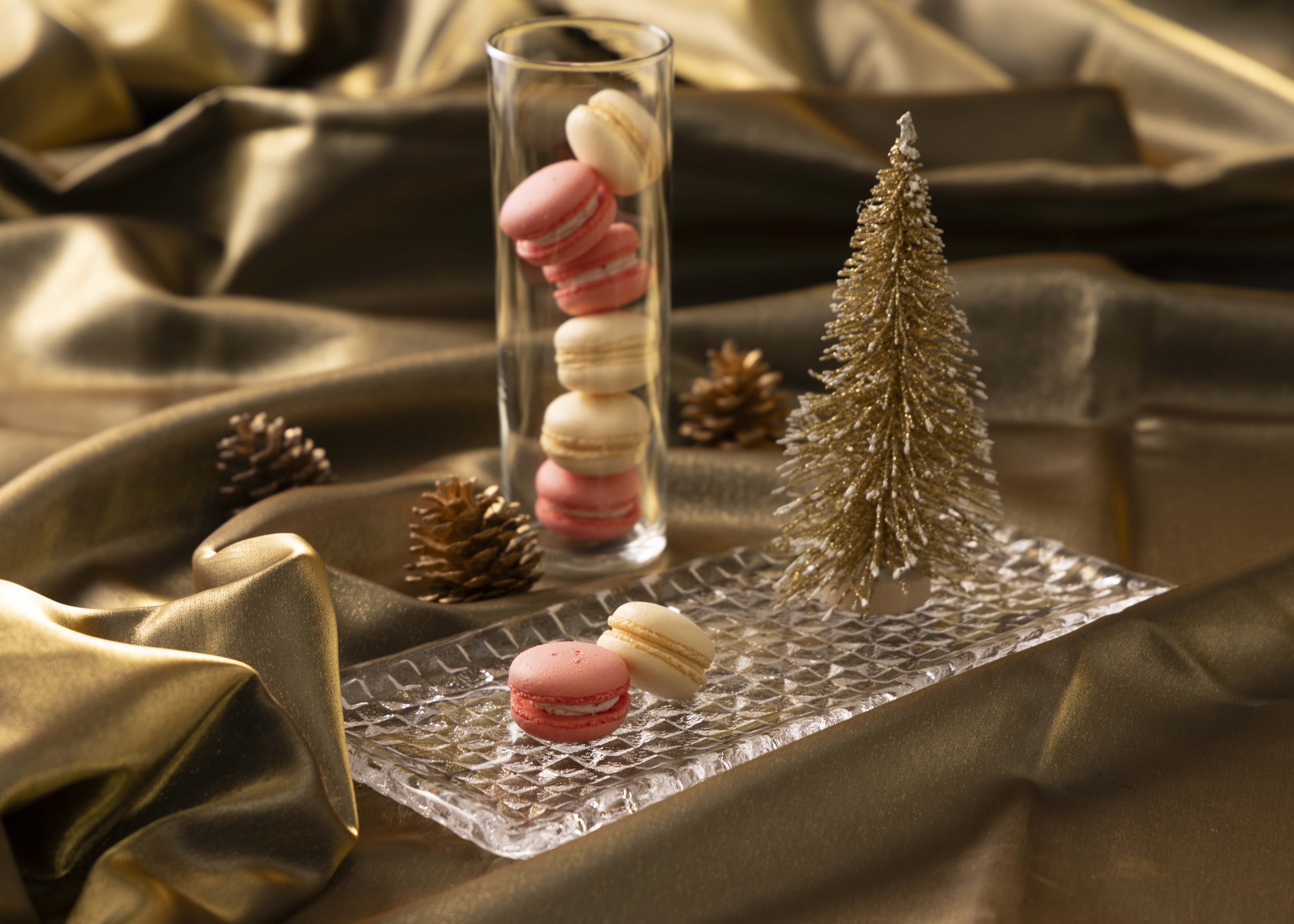 ディナータイムWEB予約限定特典:クリスマスマカロン